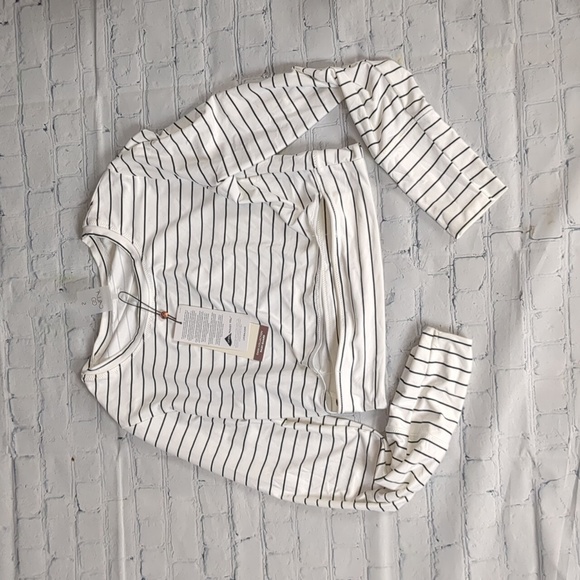 CALIA by Carrie Underwood Other - Calia by Carrie underwood keyhole crop rashguard size small